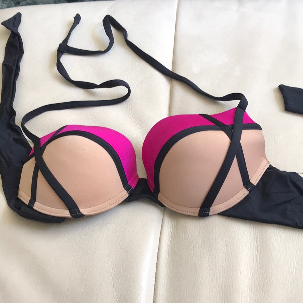 Beach bunny color contrast bustier top size small